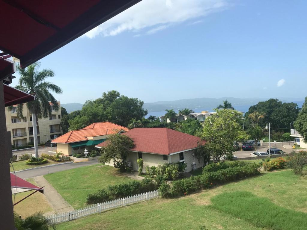 Ocean View Montego Bay Apartment Exterior photo